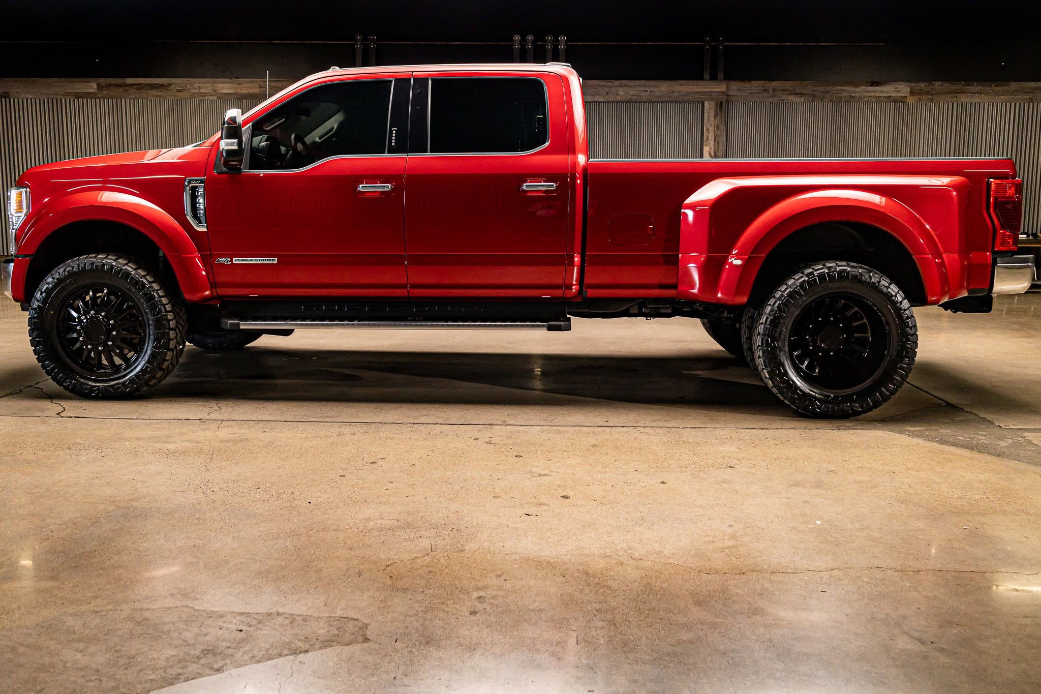 Used 2022 Ford F450 XLT w/ XLT Premium Package image 6