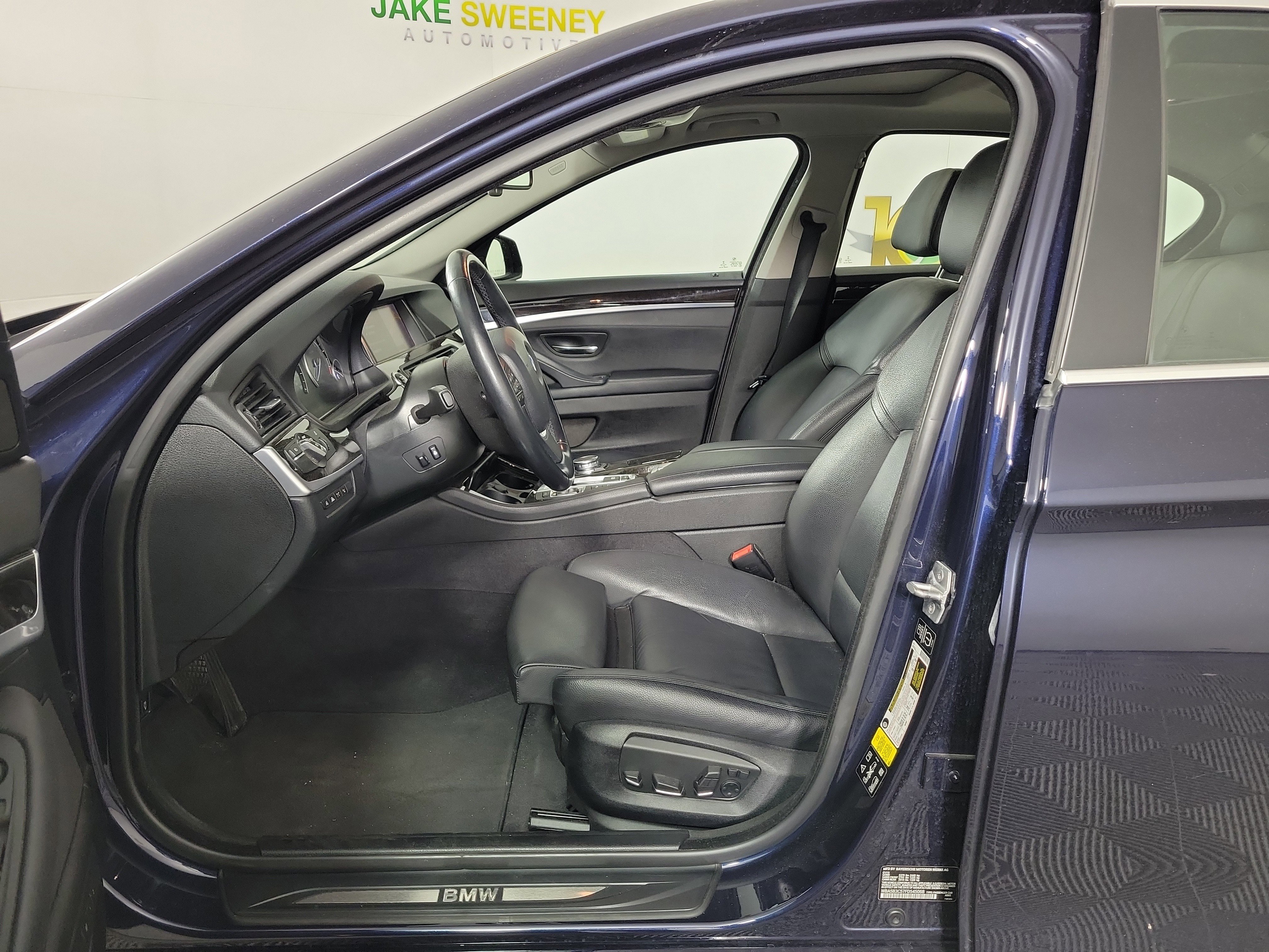 Used 2015 BMW 535i xDrive Sedan AWD/4WD image 5