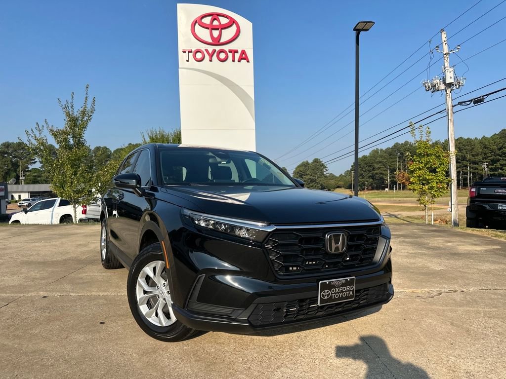 Used 2025 Honda CR-V LX image 1