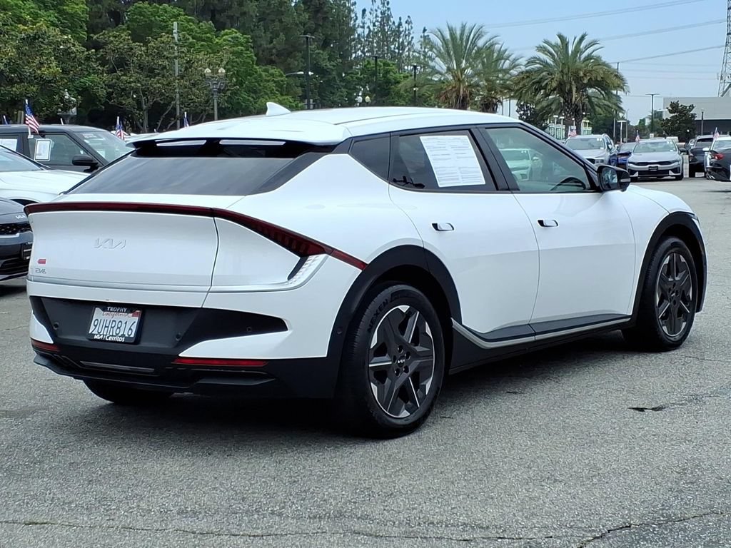 Certified 2025 Kia EV6 Light w/ Light LR Technology Package RWD image 4