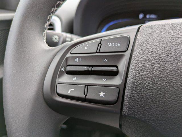 New 2025 Hyundai Venue Limited image 16