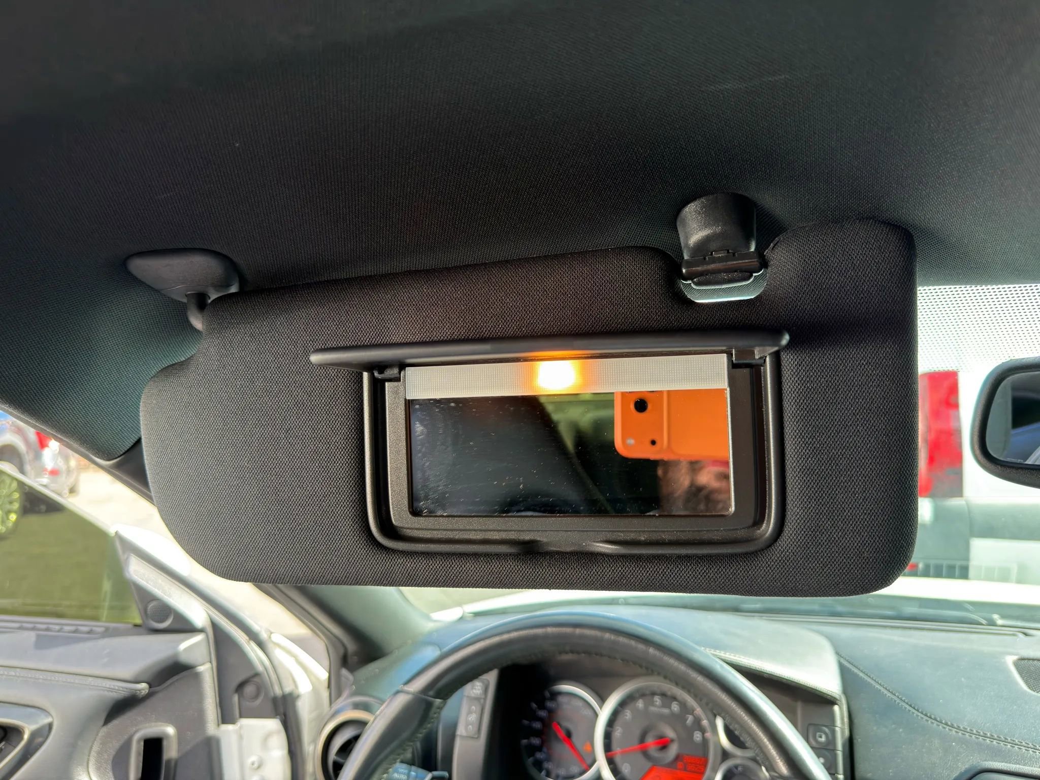 Used 2020 Nissan GT-R Premium w/ Premium Interior Package image 21