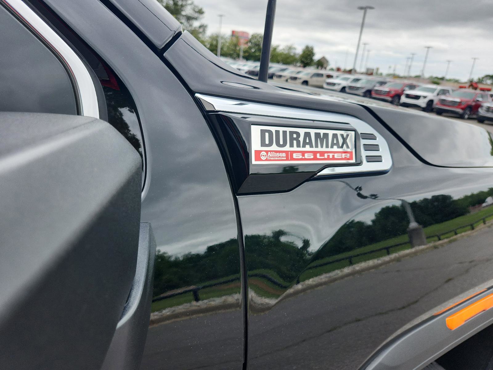Certified 2025 GMC Sierra 2500 Denali AWD/4WD image 9