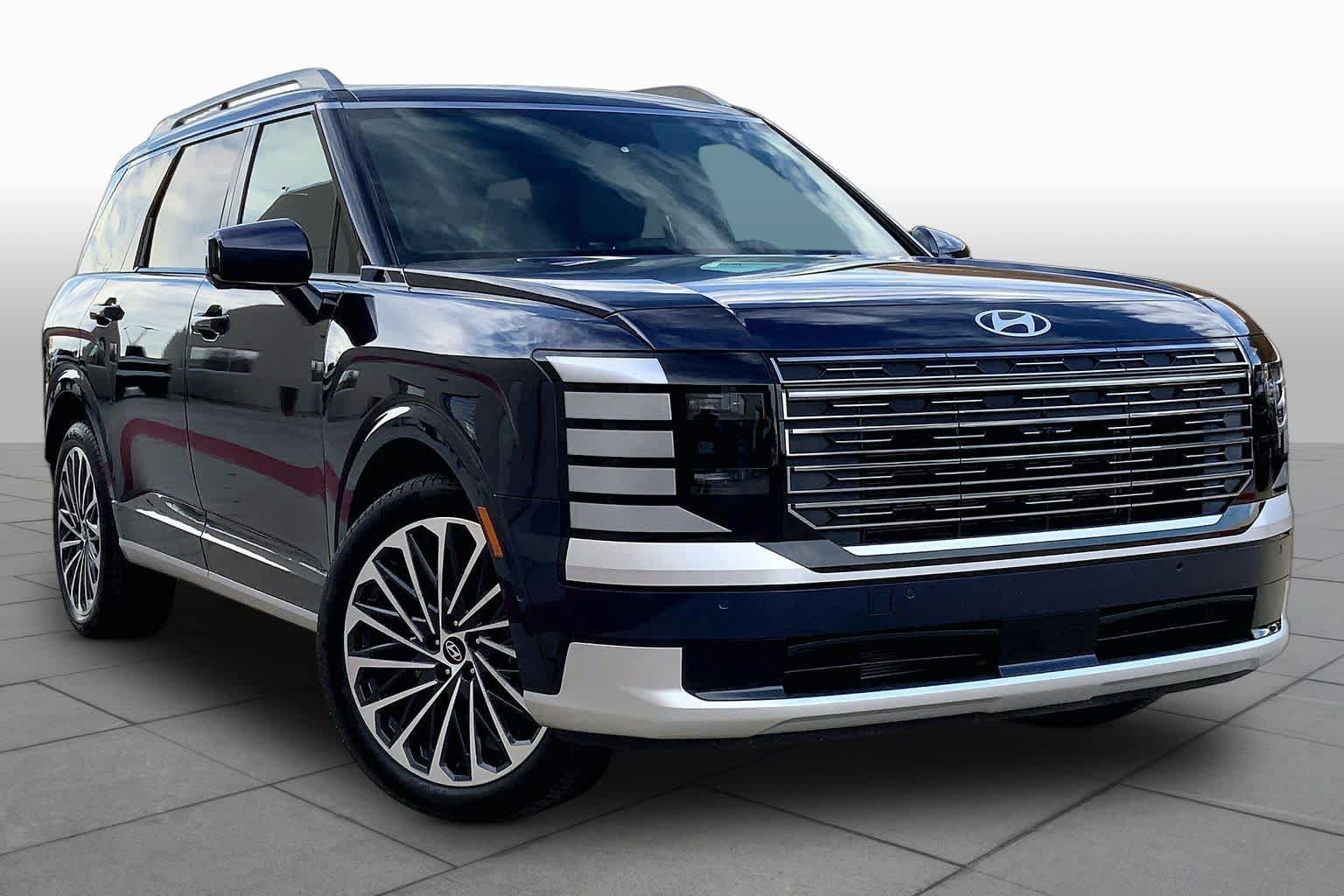 Certified 2026 Hyundai Palisade Calligraphy AWD/4WD image 3