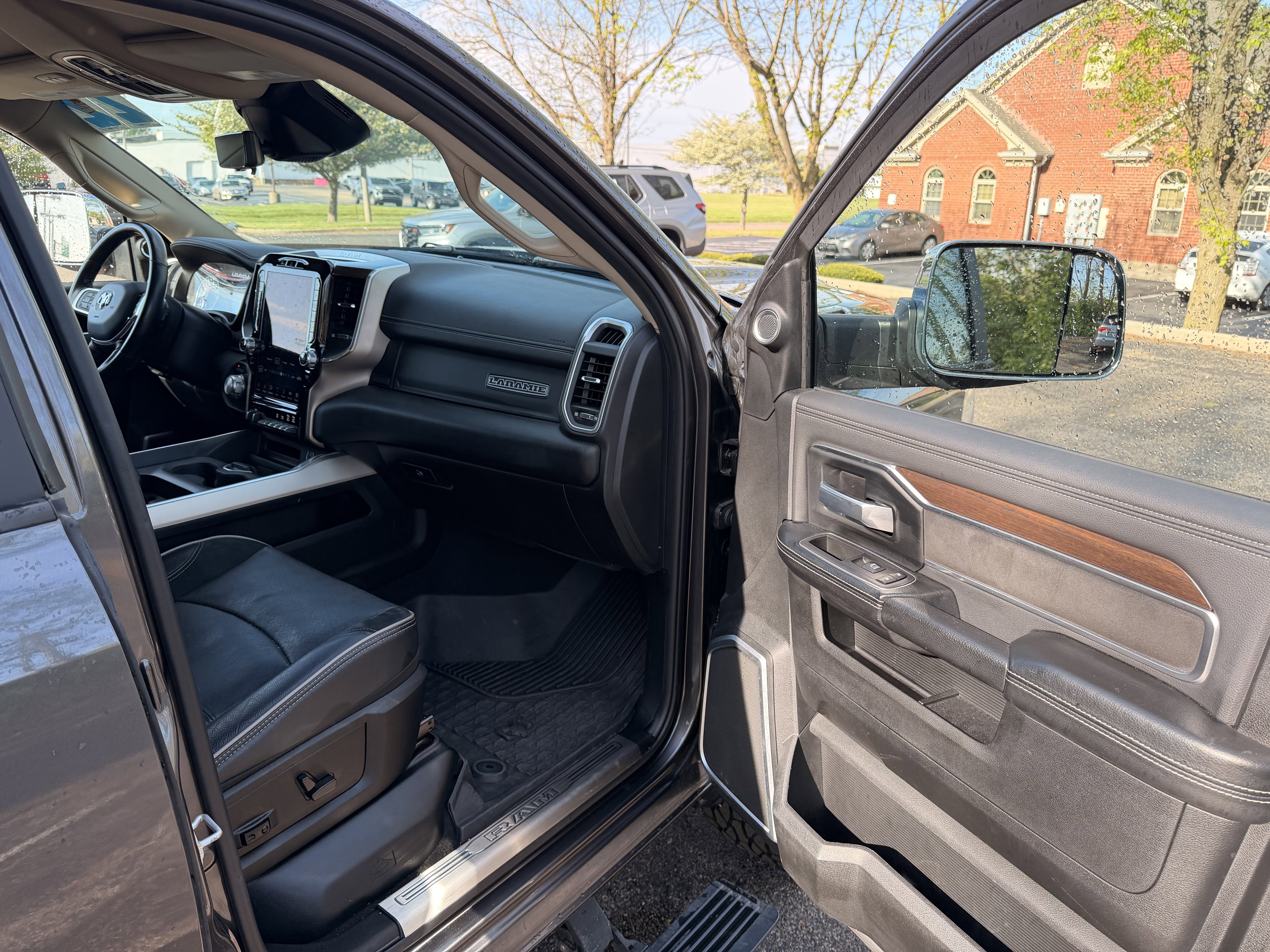 Used 2022 RAM 2500 Laramie image 14