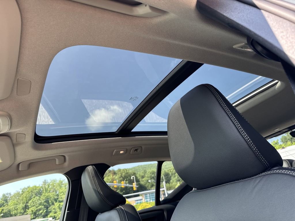 New 2026 Volvo XC40 B5 Core w/ Protection Package Premier image 10