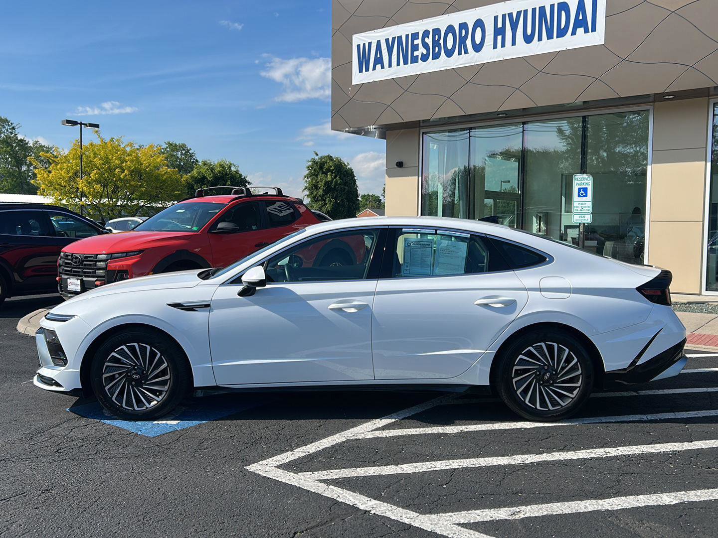 Certified 2025 Hyundai Sonata SEL FWD image 4