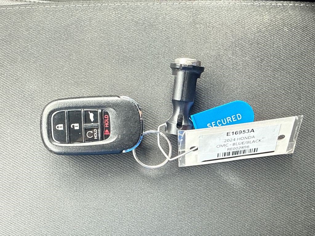 Certified 2024 Honda Civic Sport image 4