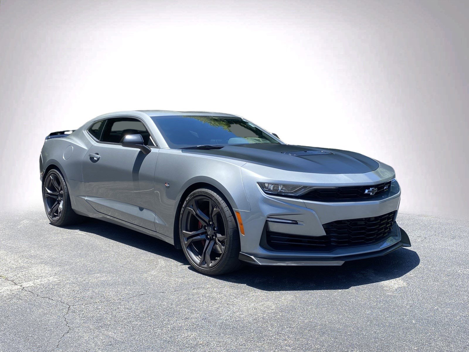 Used 2023 Chevrolet Camaro SS RWD image 2