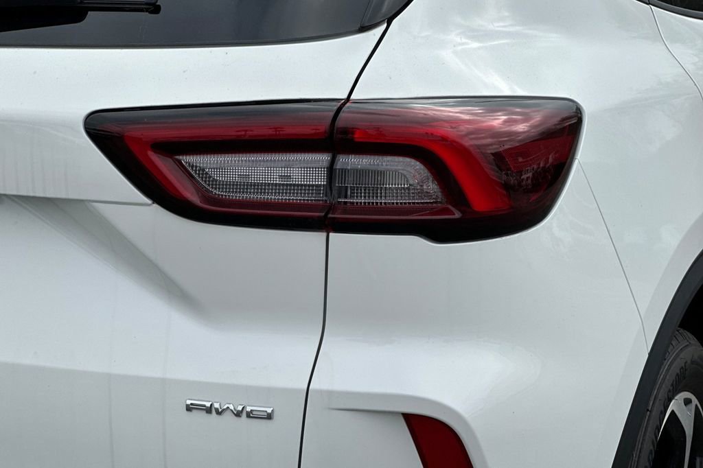 New 2025 Ford Escape ST-Line Select AWD/4WD image 25