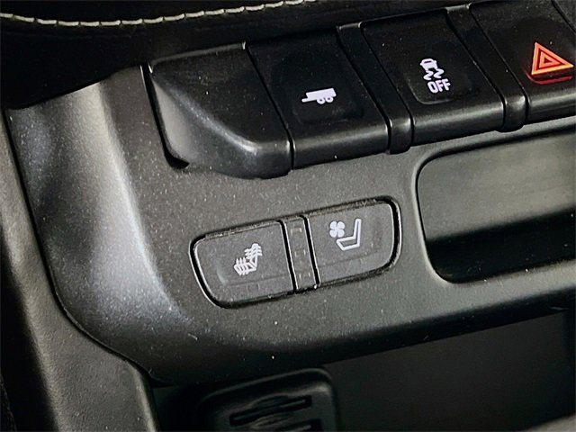 Used 2021 GMC Canyon Denali image 21