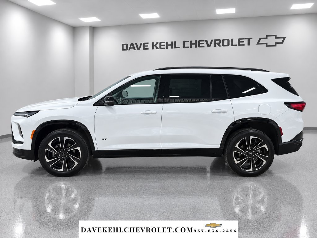 Used 2026 Buick Enclave Sport Touring AWD/4WD image 2
