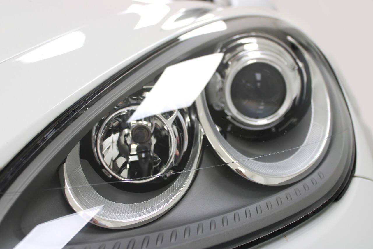 Used 2014 Porsche Cayenne Platinum Edition AWD/4WD image 10
