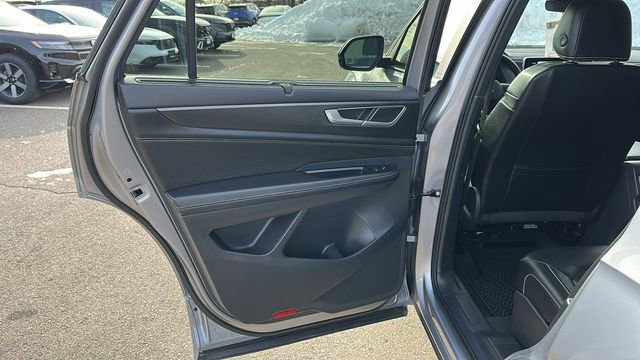 Used 2024 Volkswagen Atlas Cross Sport SEL R-Line image 20