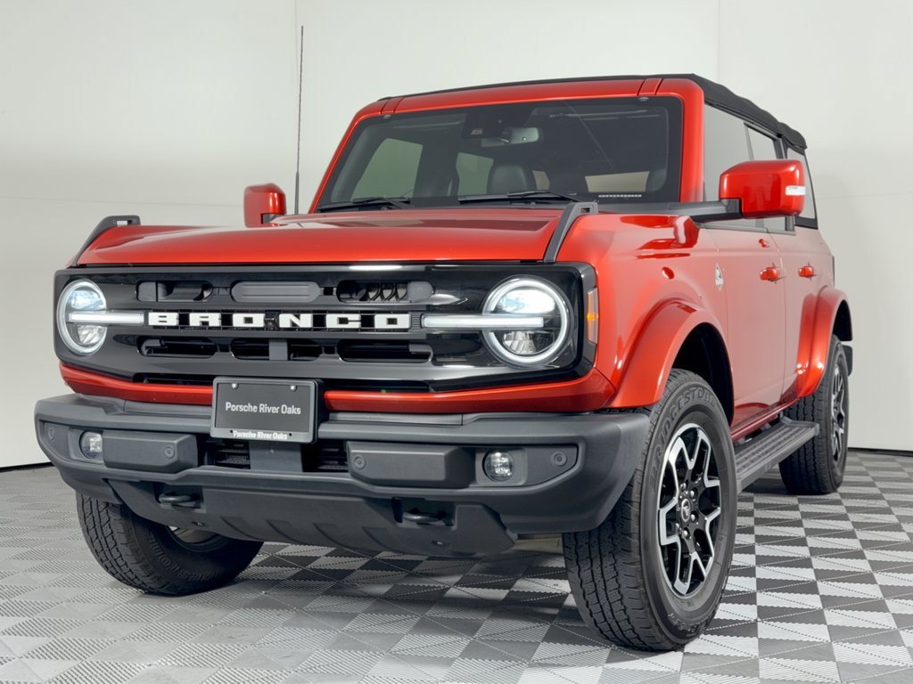 Used 2023 Ford Bronco Outer Banks AWD/4WD image 1