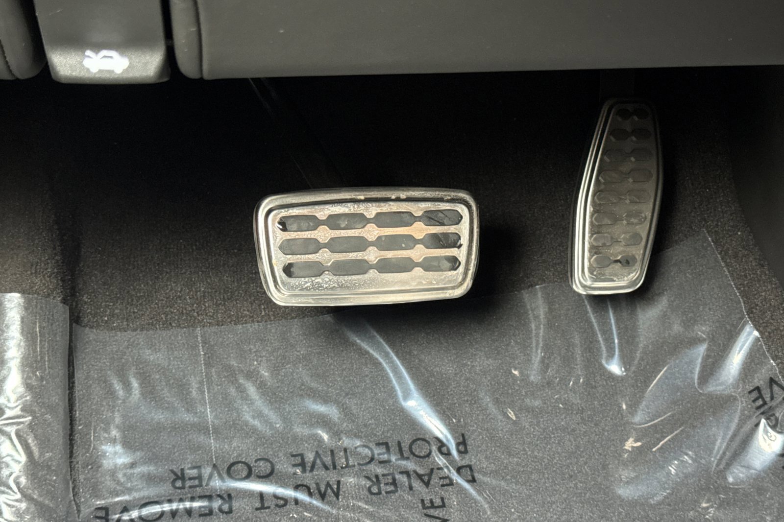 Certified 2024 Cadillac Escalade V w/ Heavy-Duty Trailer Package image 47