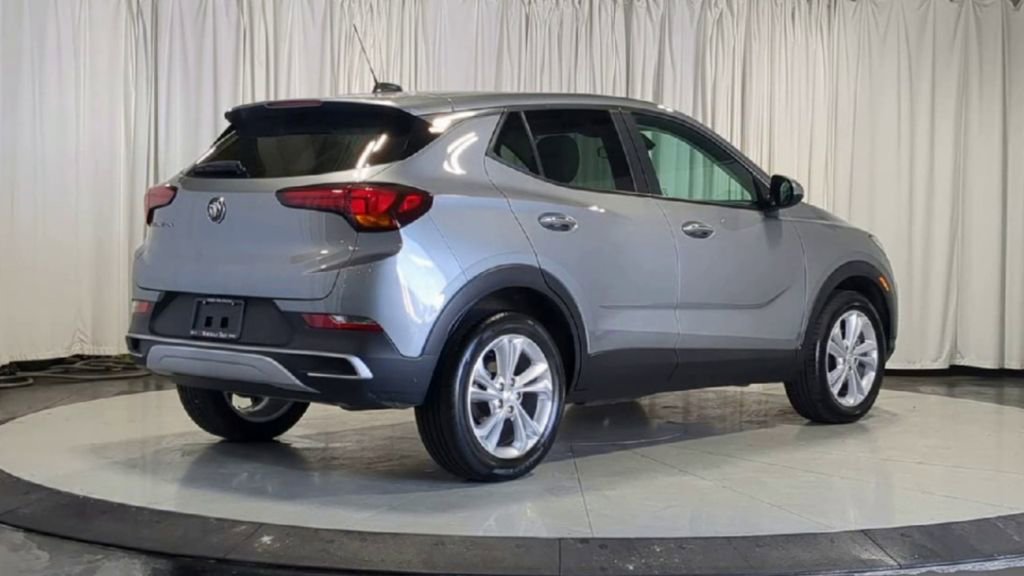 Used 2023 Buick Encore GX Preferred w/ Cold Weather Comfort Package image 8