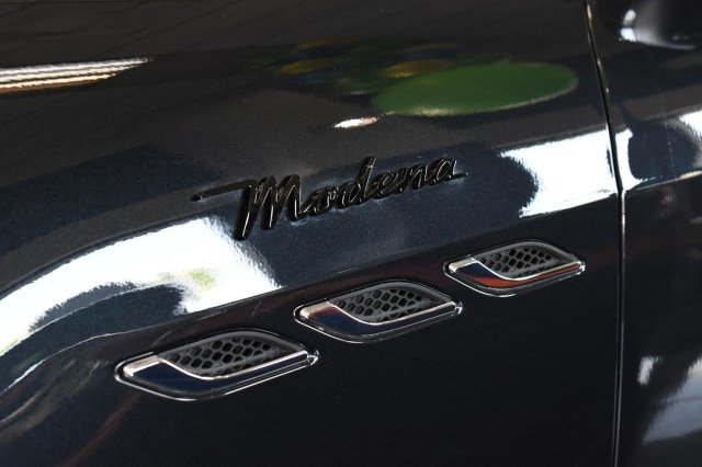 Used 2022 Maserati Ghibli Modena Q4 AWD/4WD image 10