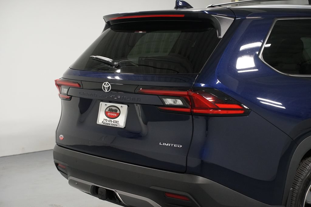 Certified 2025 Toyota Grand Highlander FWD image 9