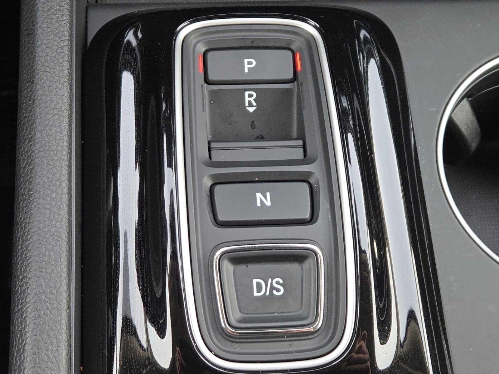Used 2025 Honda Pilot EX-L image 32