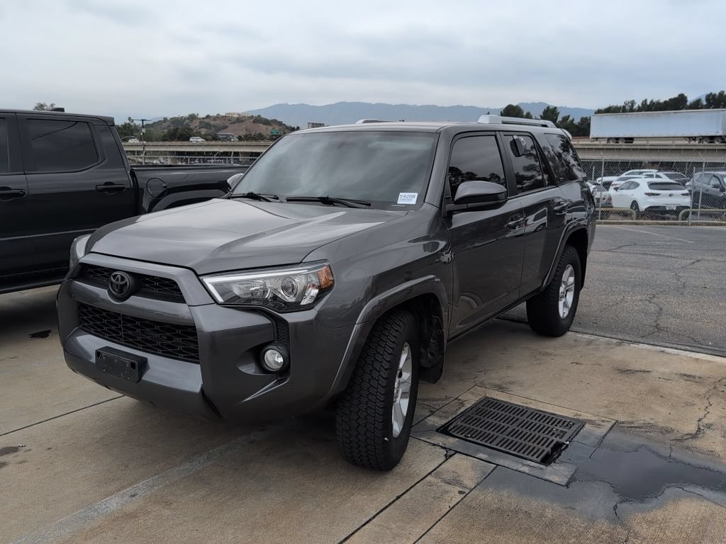Used 2017 Toyota 4Runner SR5 RWD image 3