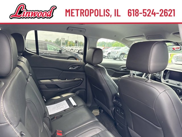 Used 2023 GMC Acadia SLT image 15