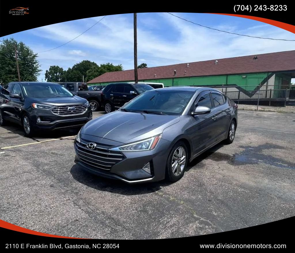 Used 2019 Hyundai Elantra Value Edition FWD image 3