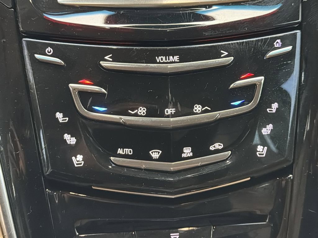 Used 2016 Cadillac Escalade Platinum image 32