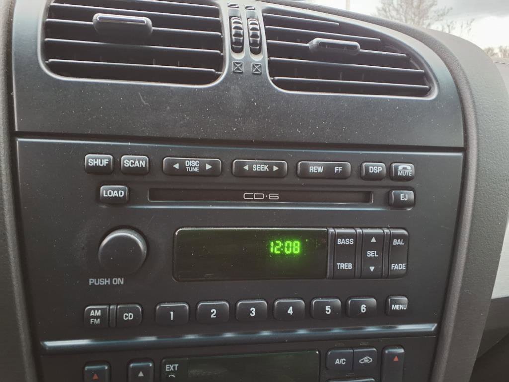 Used 2002 Ford Thunderbird Deluxe image 9