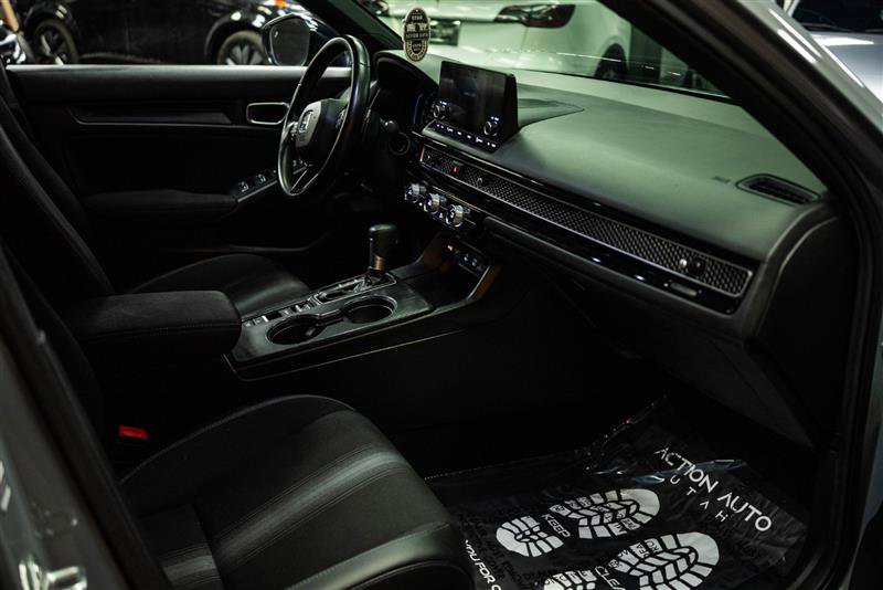 Used 2025 Honda Civic Sport image 13