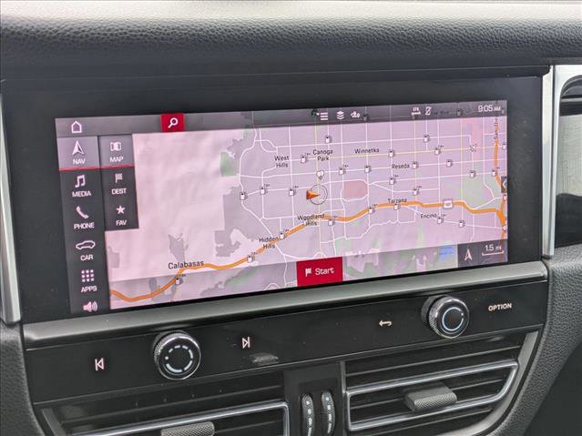 Used 2022 Porsche Macan image 14