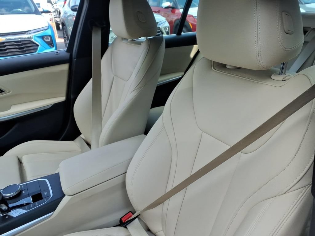 Used 2021 BMW 330e xDrive AWD/4WD image 13