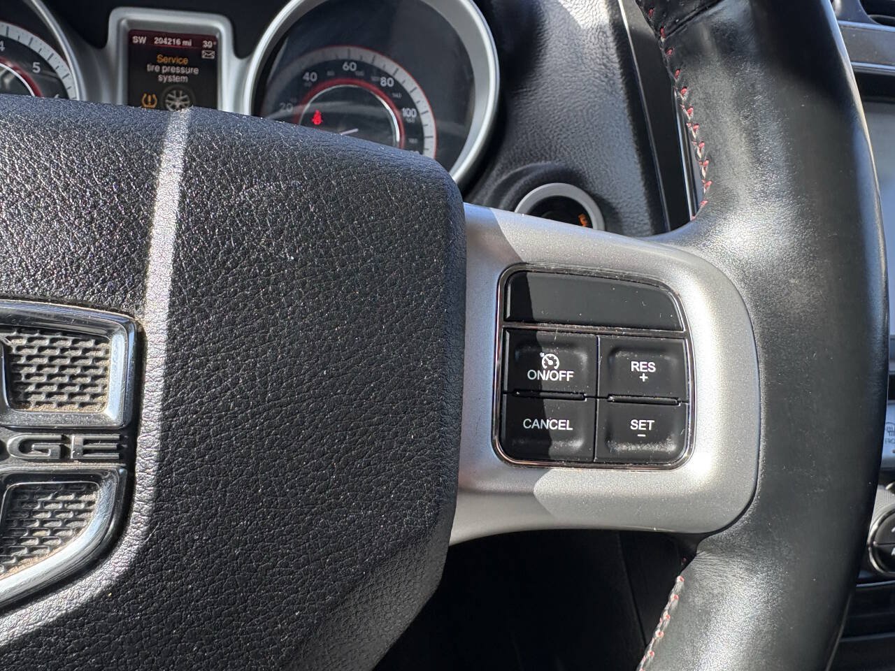Used 2015 Dodge Journey R/T w/ Flexible Seating Group FWD image 35