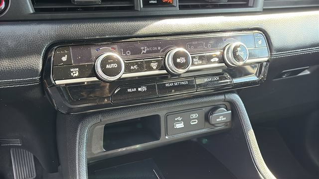 Used 2023 Honda Pilot EX-L image 17