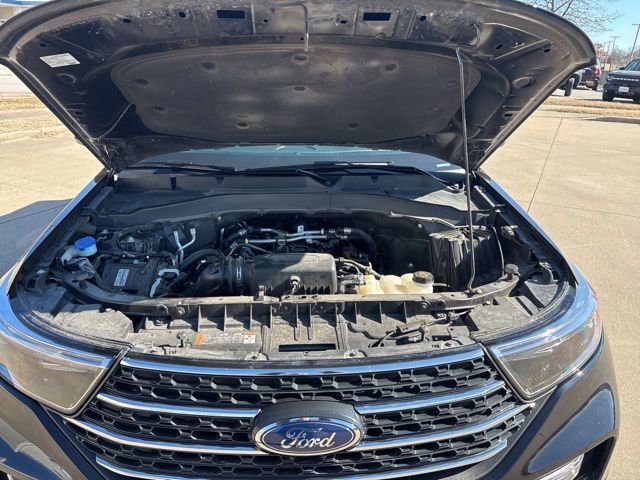 Used 2023 Ford Explorer XLT w/ Equipment Group 202A image 10