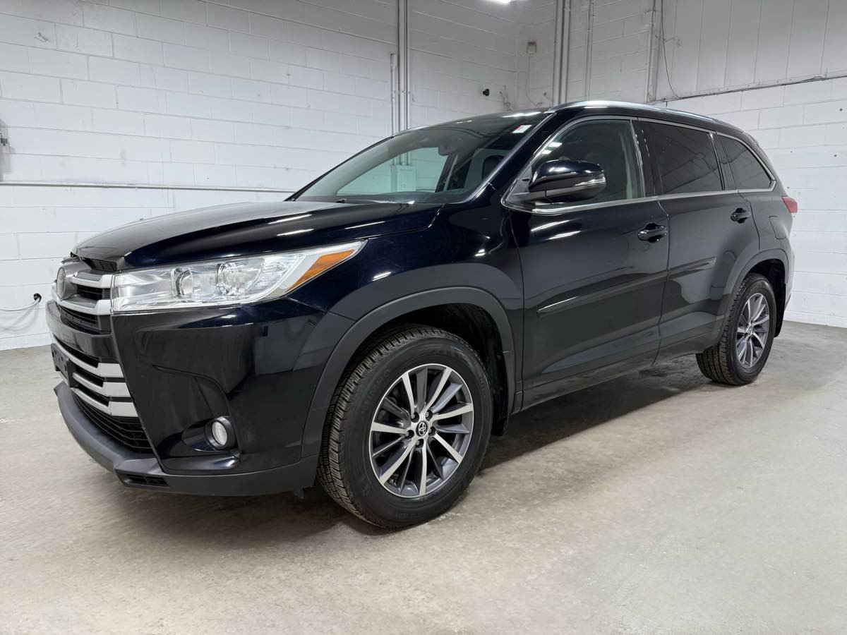 Used 2018 Toyota Highlander XLE w/ Protection Package #3 image 1