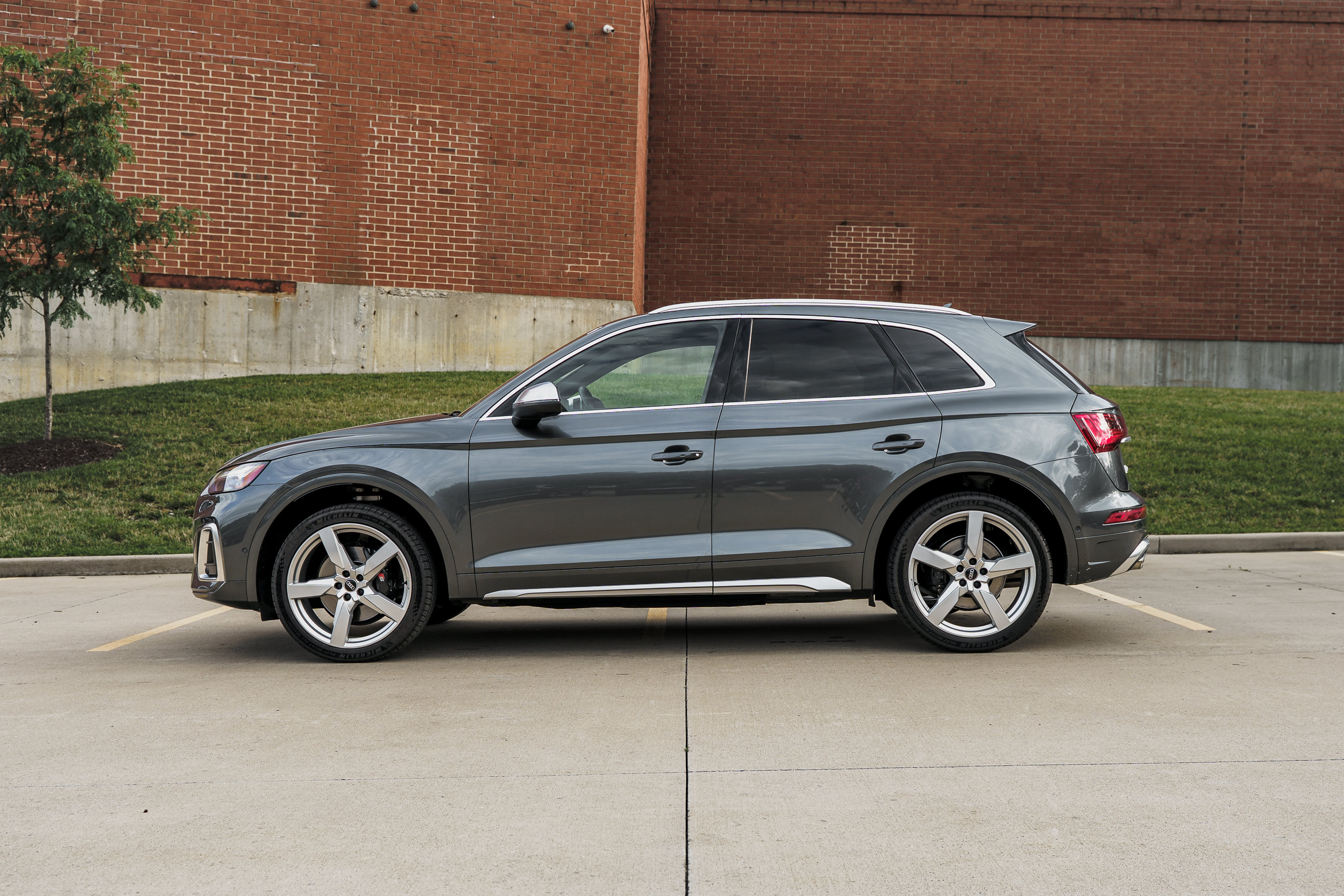 Used 2022 Audi SQ5 Prestige w/ Prestige Package AWD/4WD image 6
