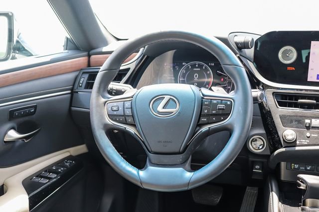 Used 2025 Lexus ES 350 w/ Premium Package FWD image 19