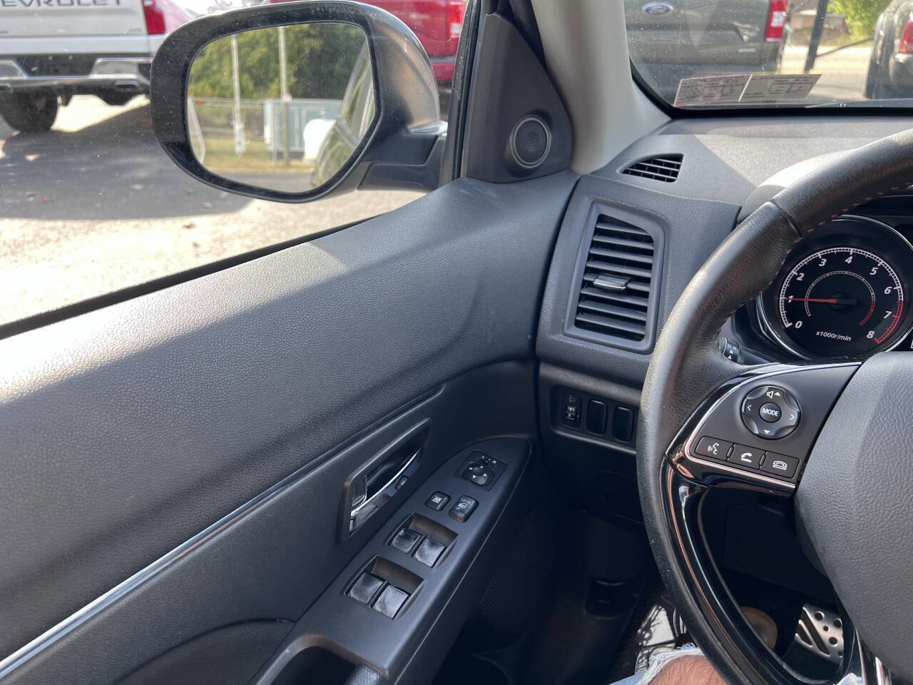 Used 2018 Mitsubishi Outlander Sport LE image 13