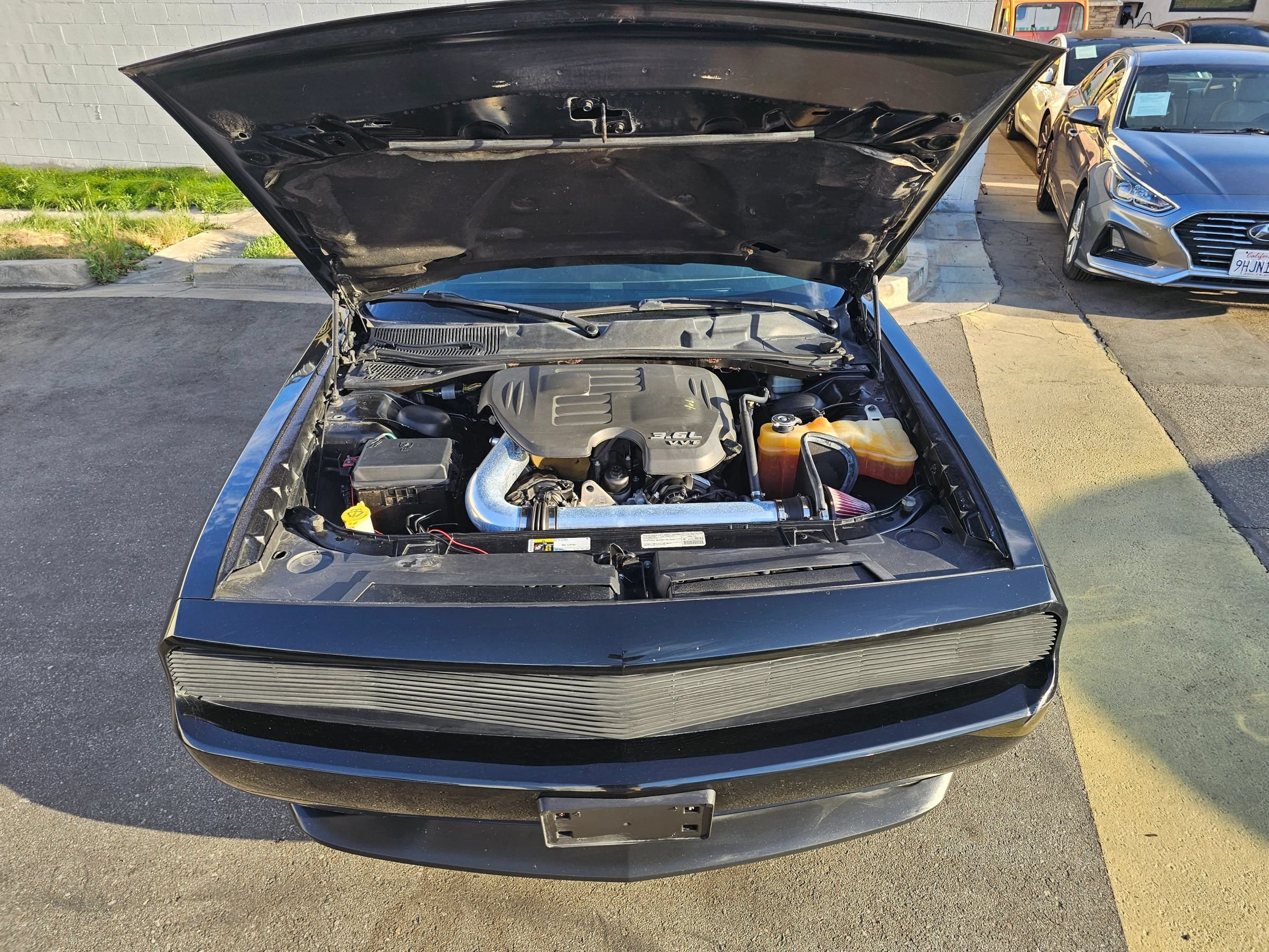 Used 2014 Dodge Challenger SXT RWD image 22