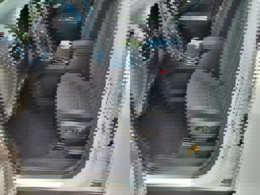 Certified 2024 Chevrolet Equinox LT image 12