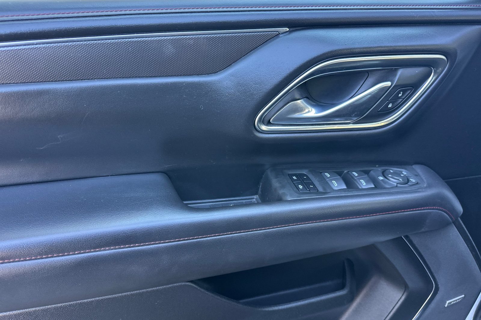 Used 2022 Chevrolet Tahoe RST RWD image 11