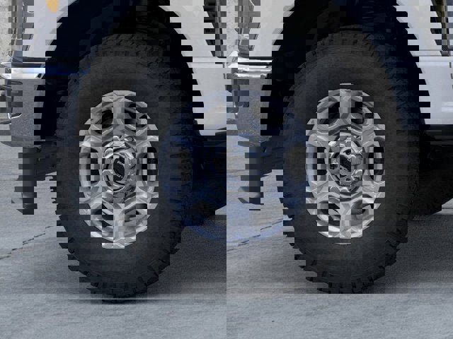 New 2026 Ford F250 XLT w/ FX4 Off-Road Package image 19