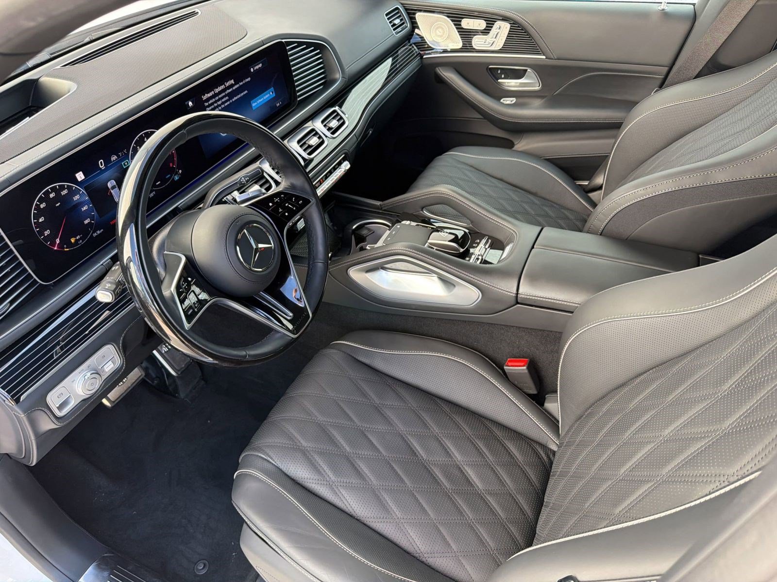 Certified 2026 Mercedes-Benz Maybach GLS 600 4MATIC image 4