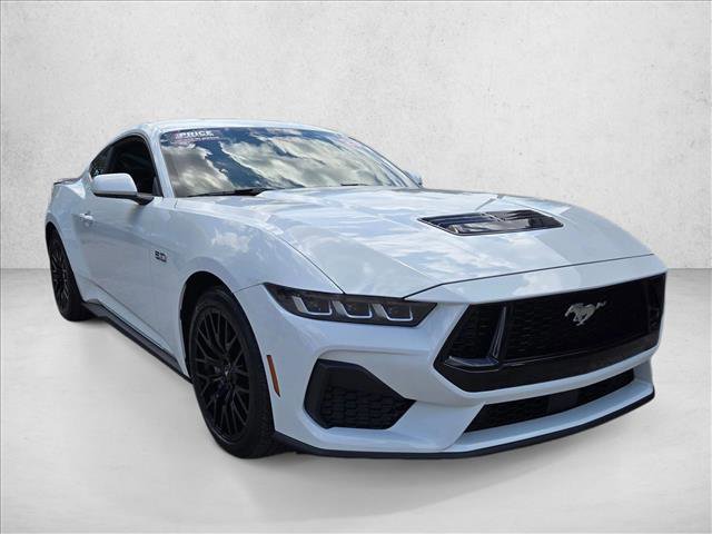 Used 2025 Ford Mustang GT Premium RWD image 3