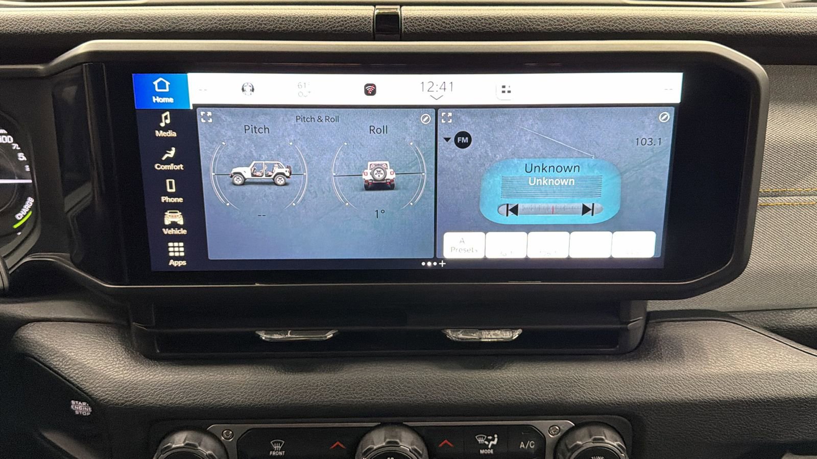 Used 2024 Jeep Wrangler Unlimited image 20