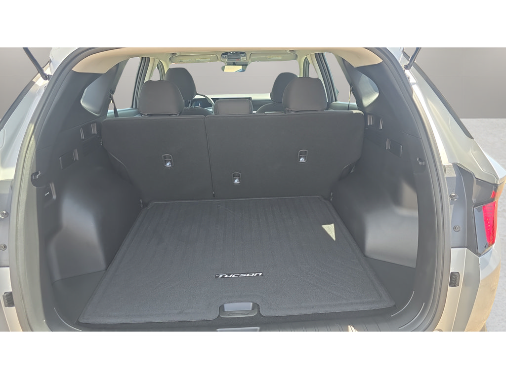 Certified 2025 Hyundai Tucson SE FWD image 9