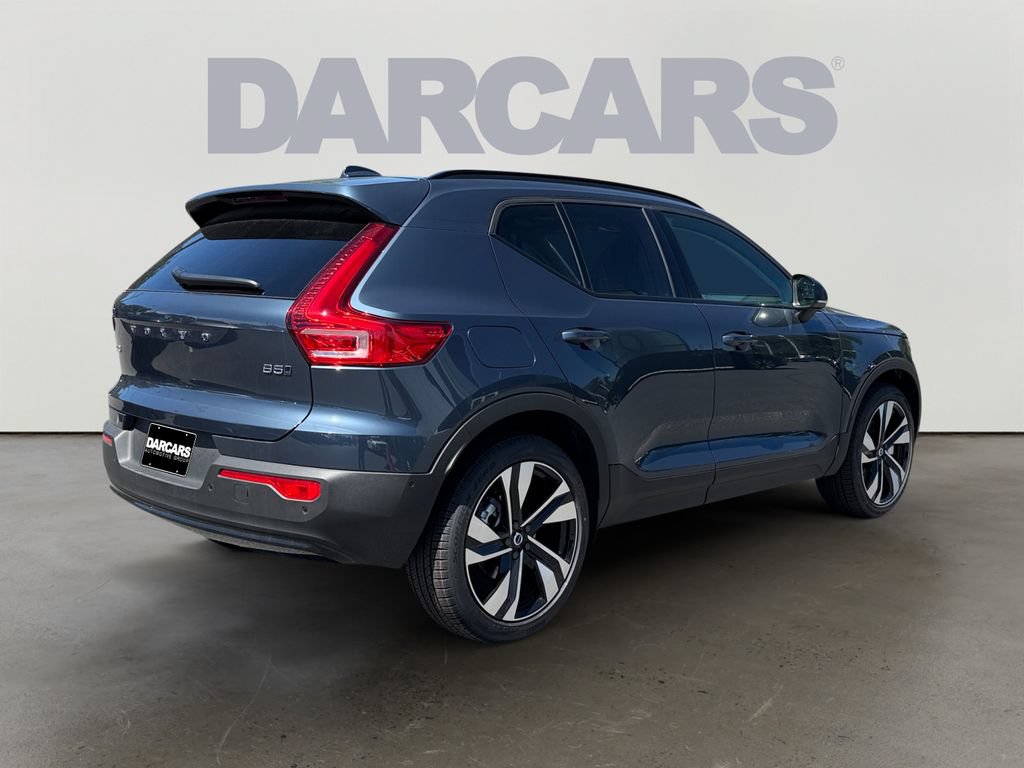 New 2026 Volvo XC40 B5 Plus w/ Climate Package AWD/4WD image 4