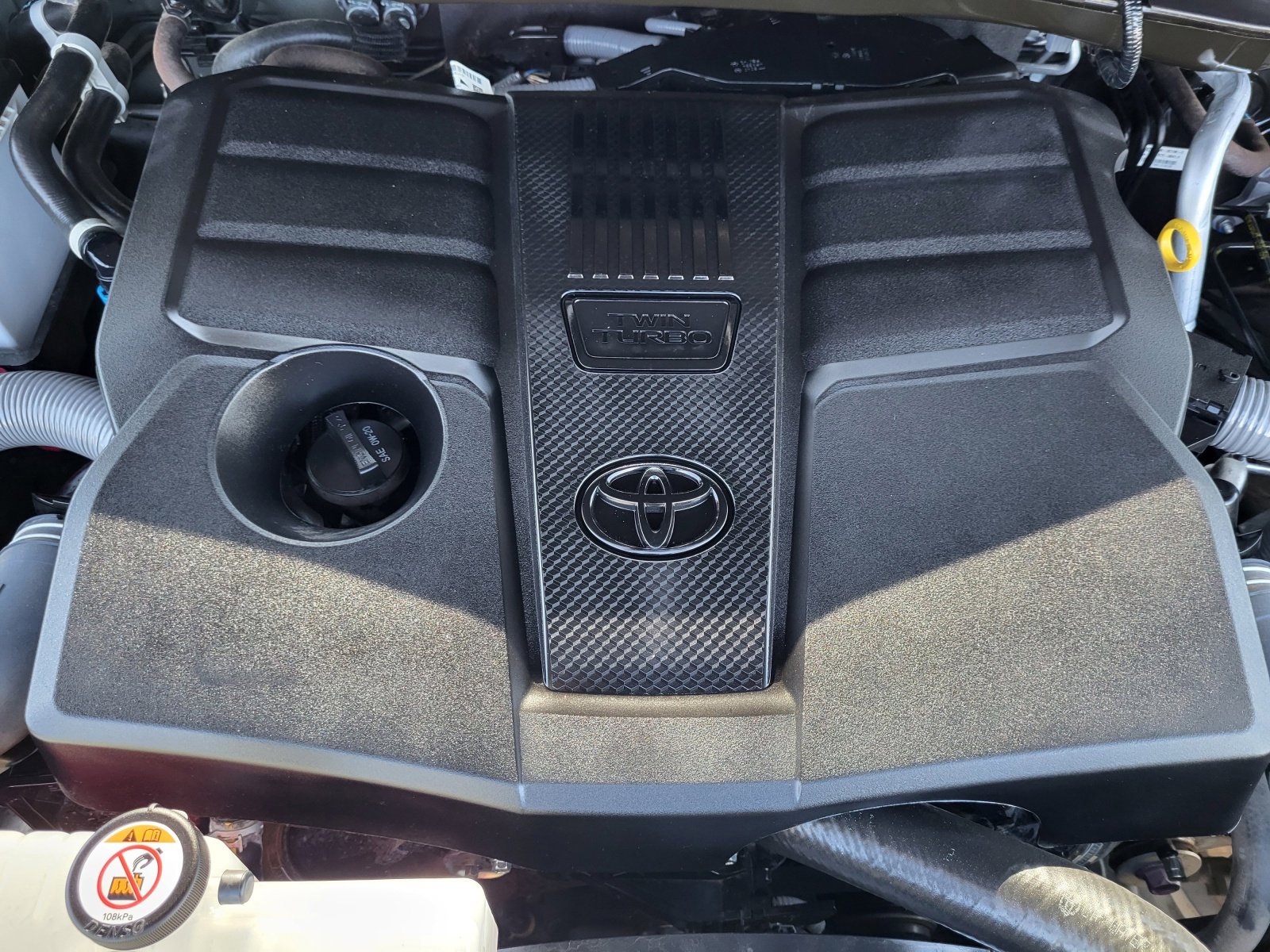 Used 2023 Toyota Tundra Platinum AWD/4WD image 32
