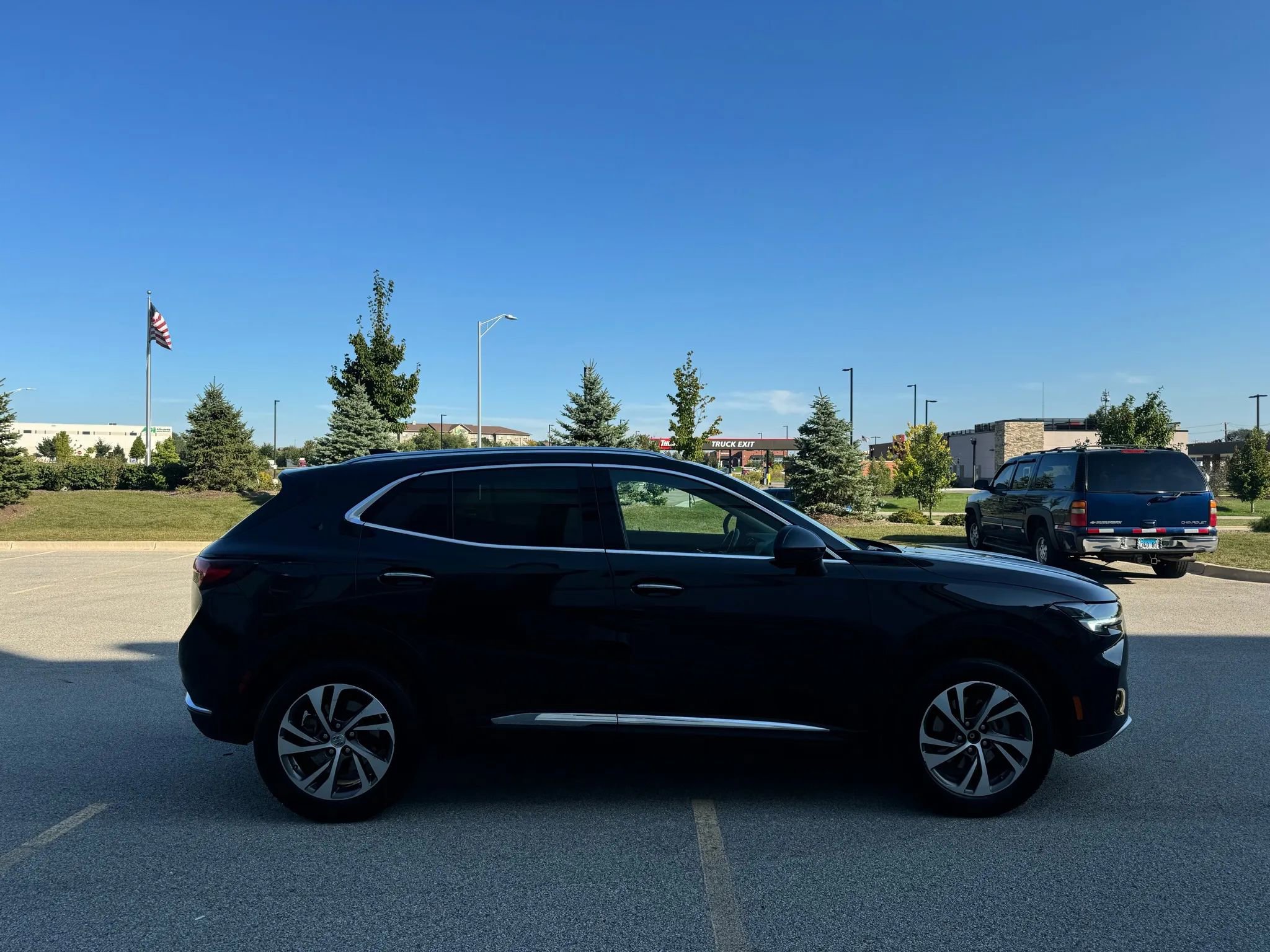 Used 2023 Buick Envision Essence image 4
